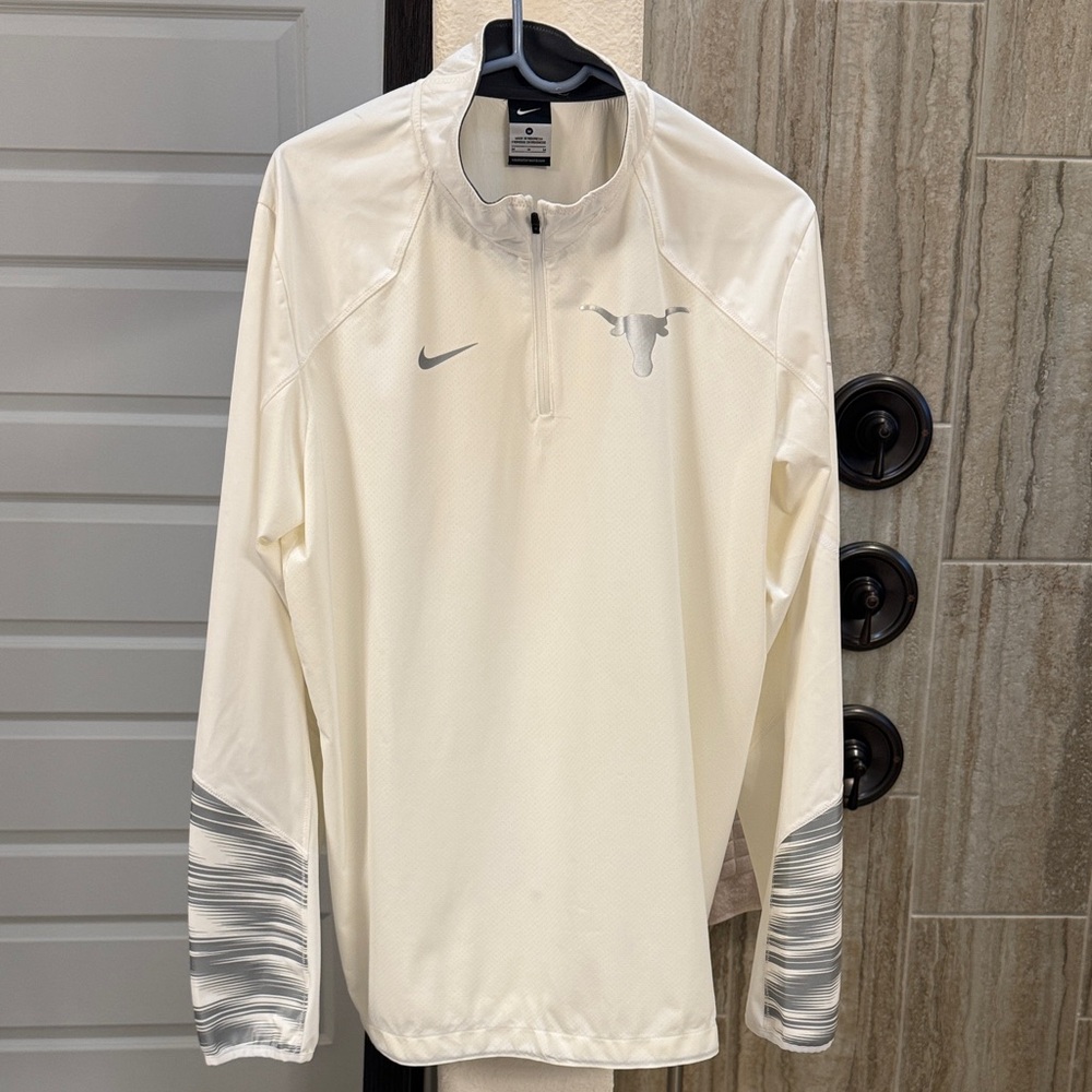 Nike Men’s White Longhorns Quarter-Zip Pullover. Windbreaker Size Medium